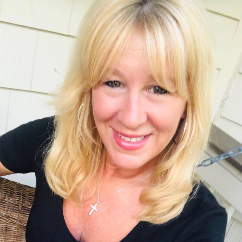 Meet your Posher, Sharon